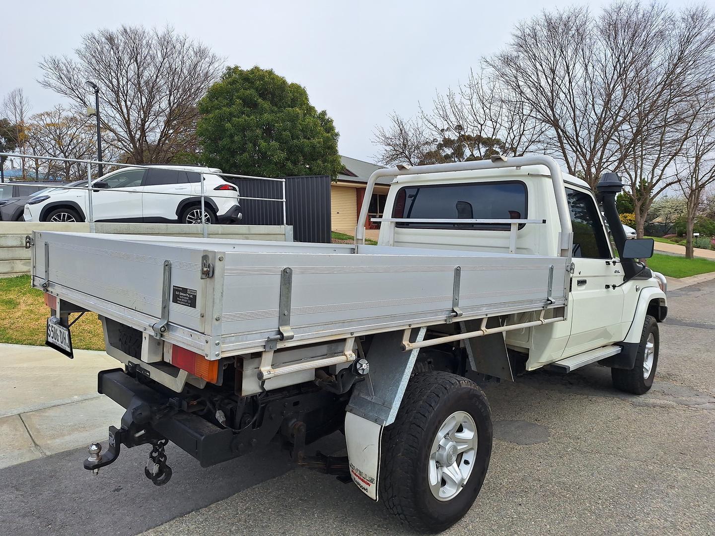 2019 Toyota Landcruiser GXL in White