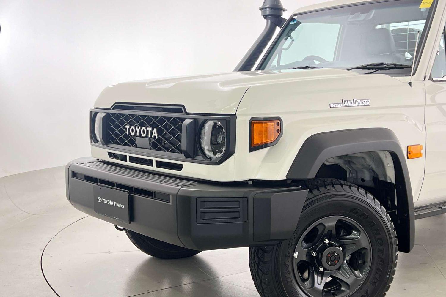 2024 Toyota Landcruiser GX in White