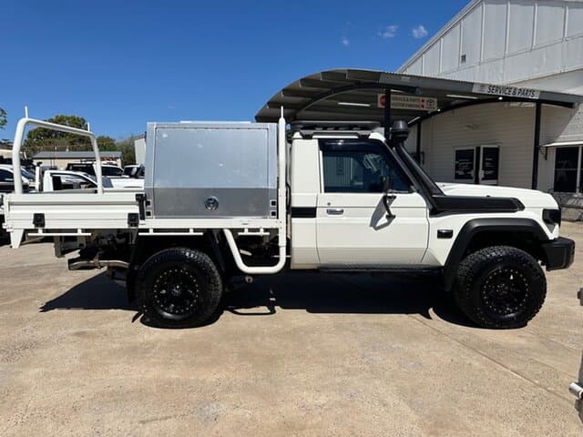 2024 Toyota Landcruiser GX in White