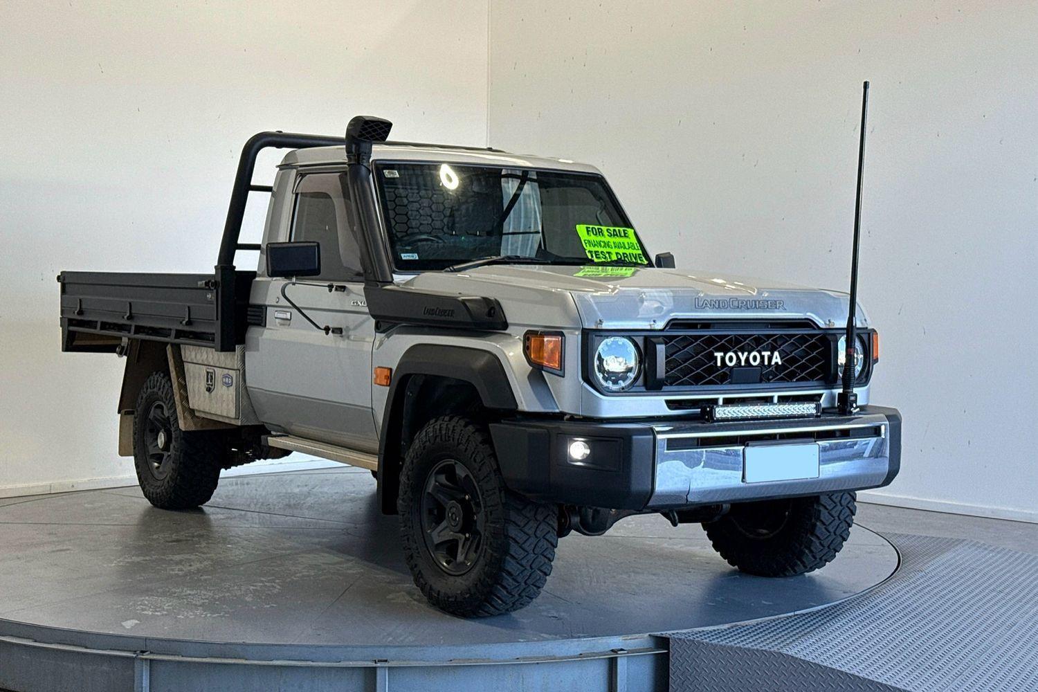 2023 Toyota Landcruiser GXL in Silver