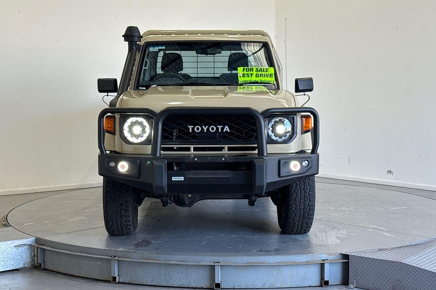 2024 Toyota Landcruiser GXL in Beige