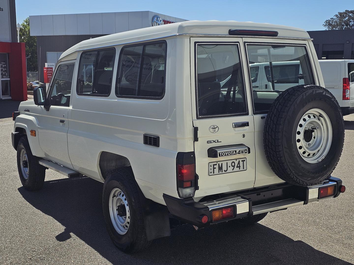 2024 Toyota Landcruiser GXL in White