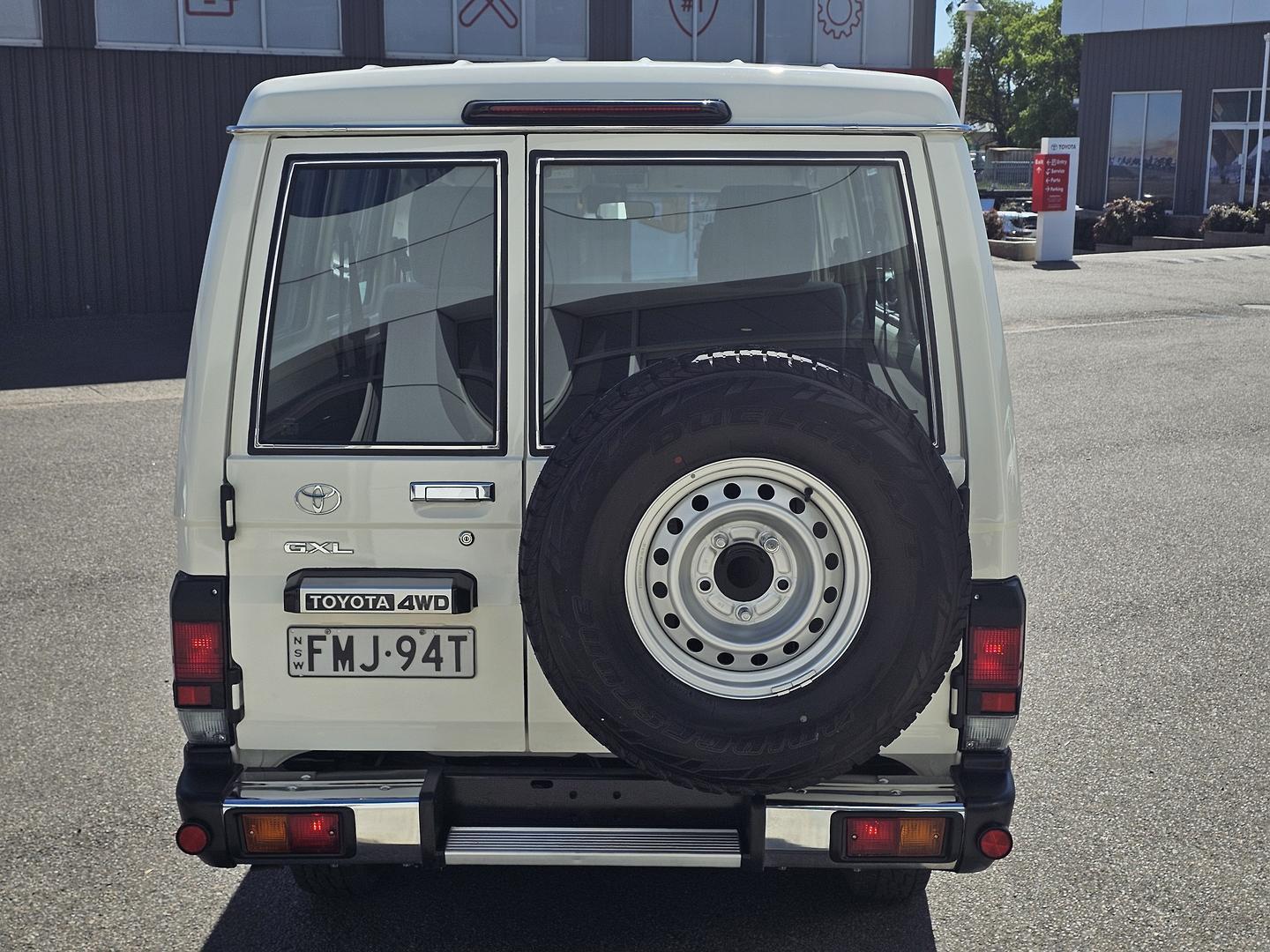 2024 Toyota Landcruiser GXL in White