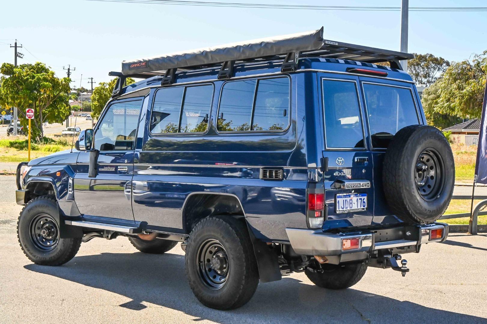 2019 Toyota Landcruiser GXL in Blue