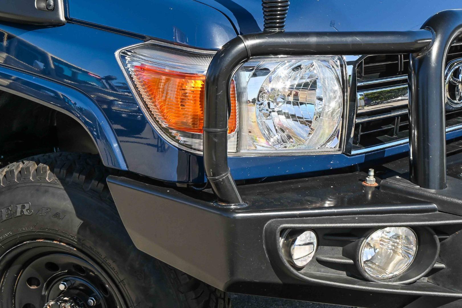 2019 Toyota Landcruiser GXL in Blue