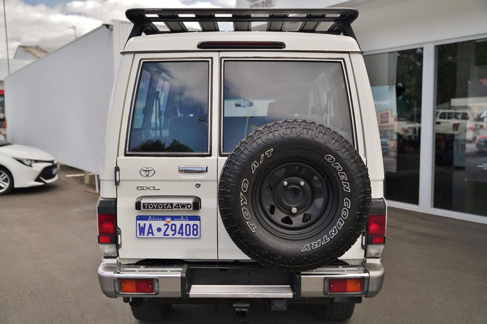 2020 Toyota Landcruiser GXL in White