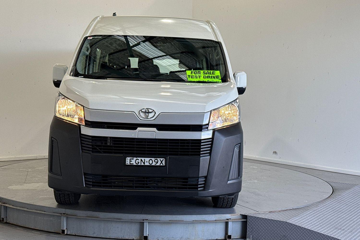 2019 Toyota Hiace Commuter in White
