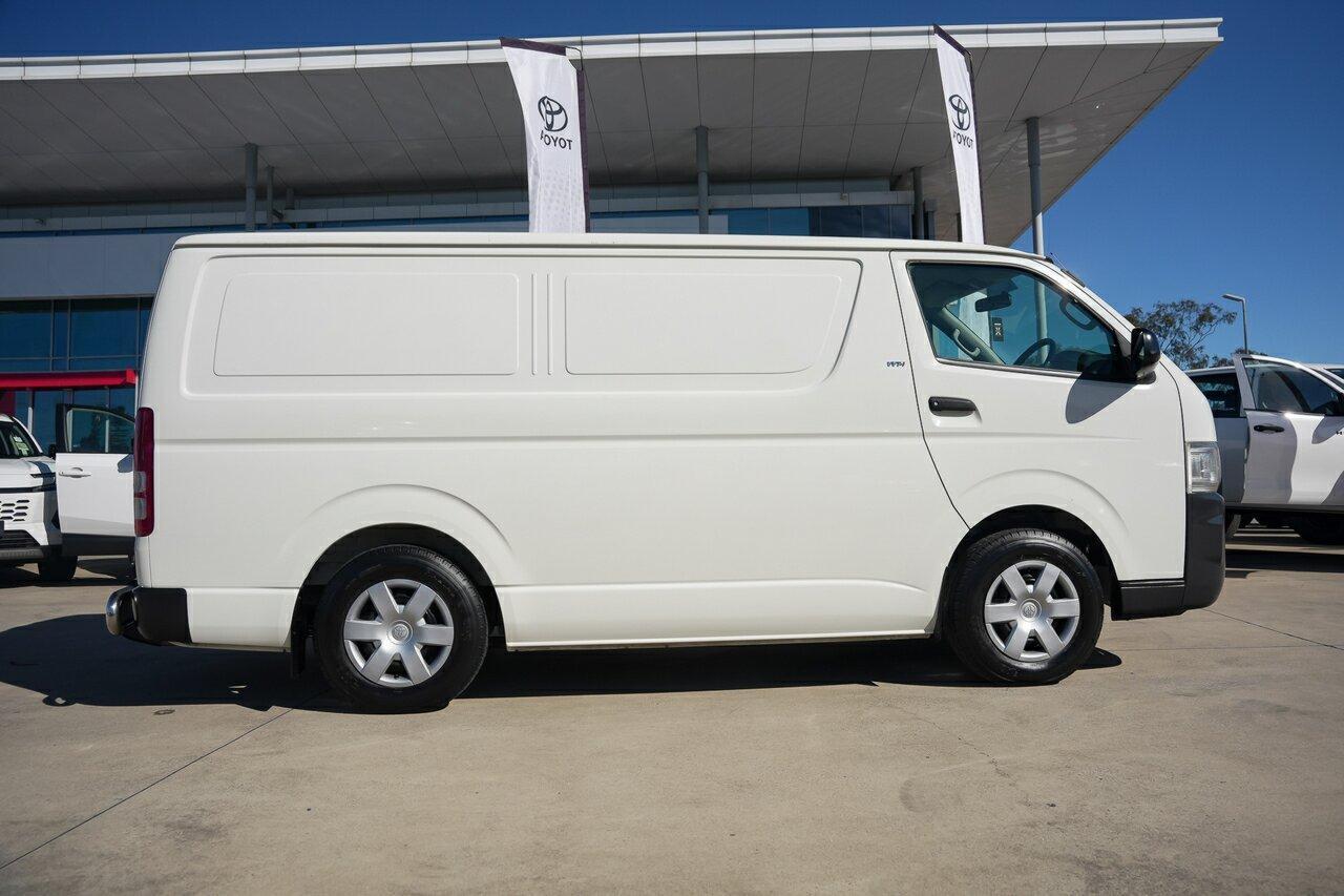 2009 Toyota Hiace LWB in White