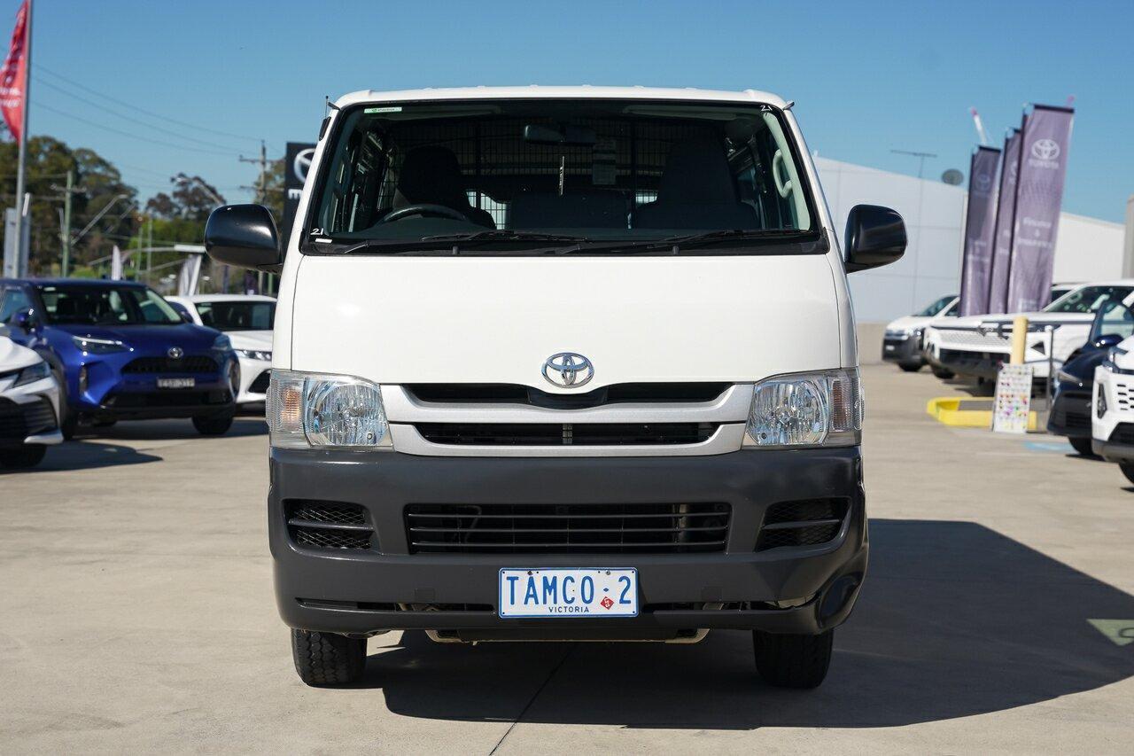2009 Toyota Hiace LWB in White