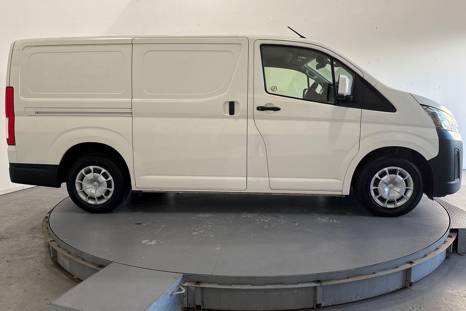 2022 Toyota Hiace Base in White