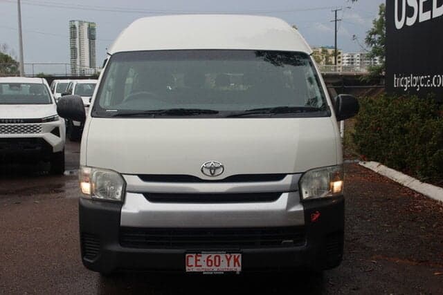 2014 Toyota Hiace Commuter in White