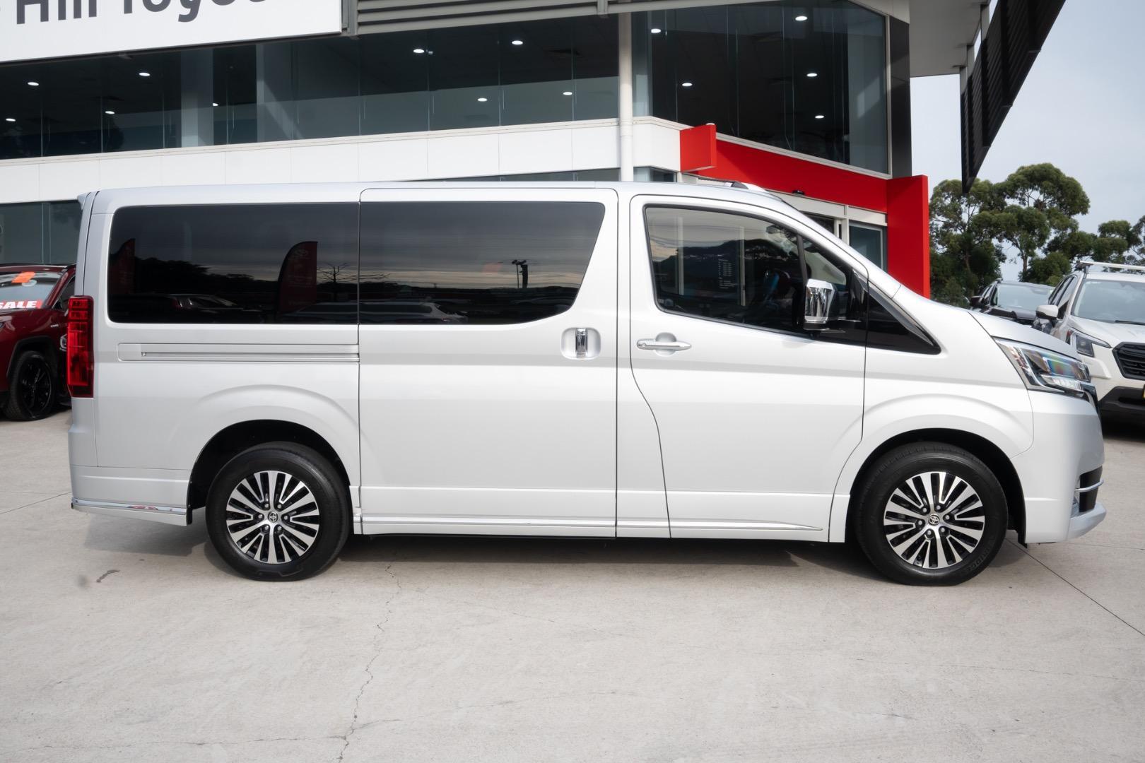 2023 Toyota Granvia Standard in Silver