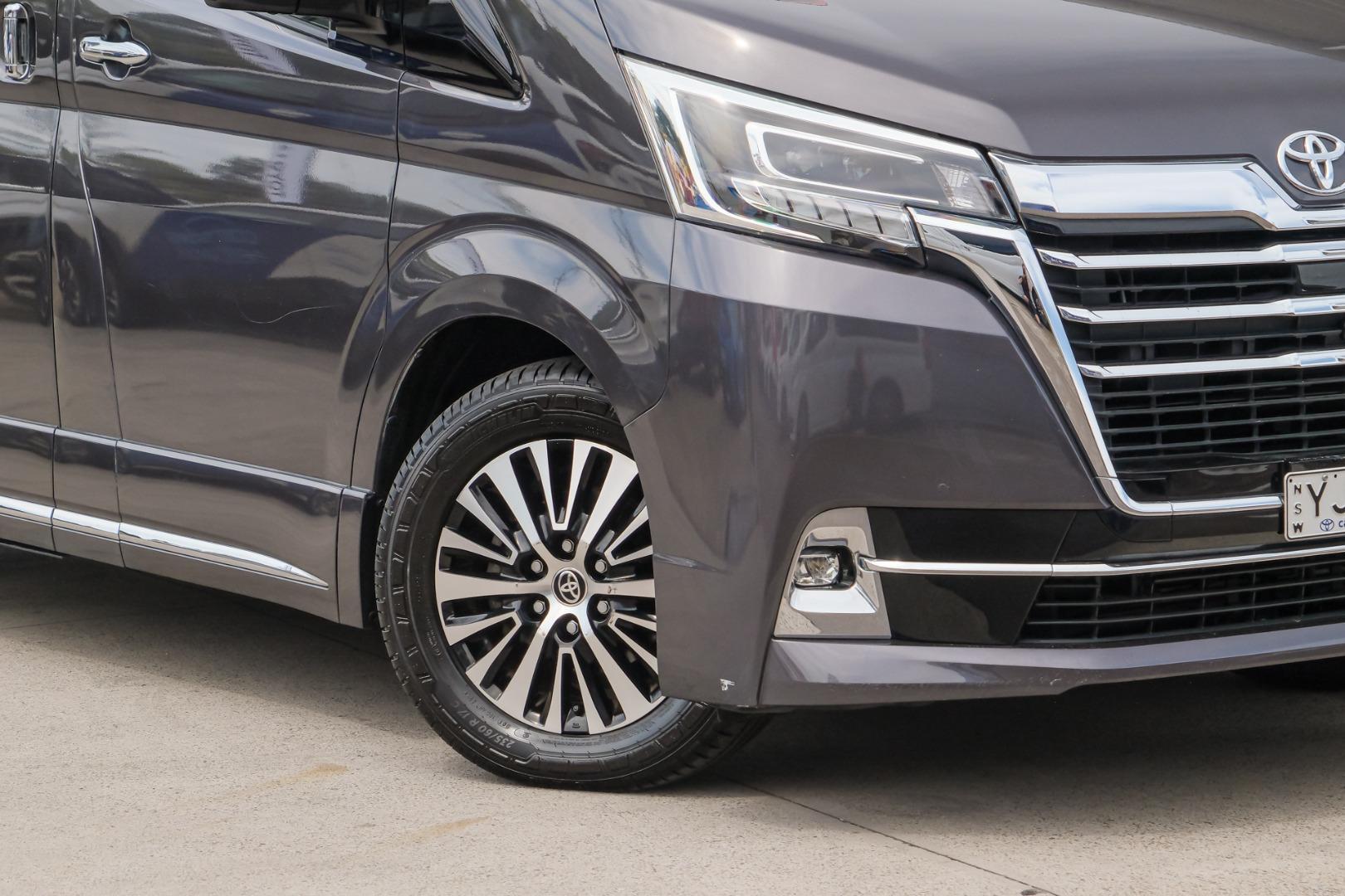 2019 Toyota Granvia VX in Silver