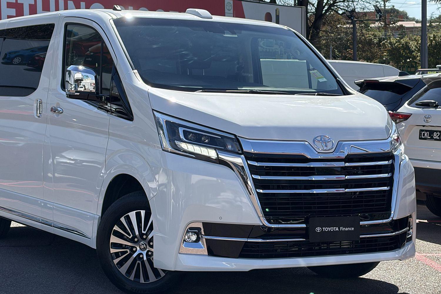 2025 Toyota Granvia Standard in White