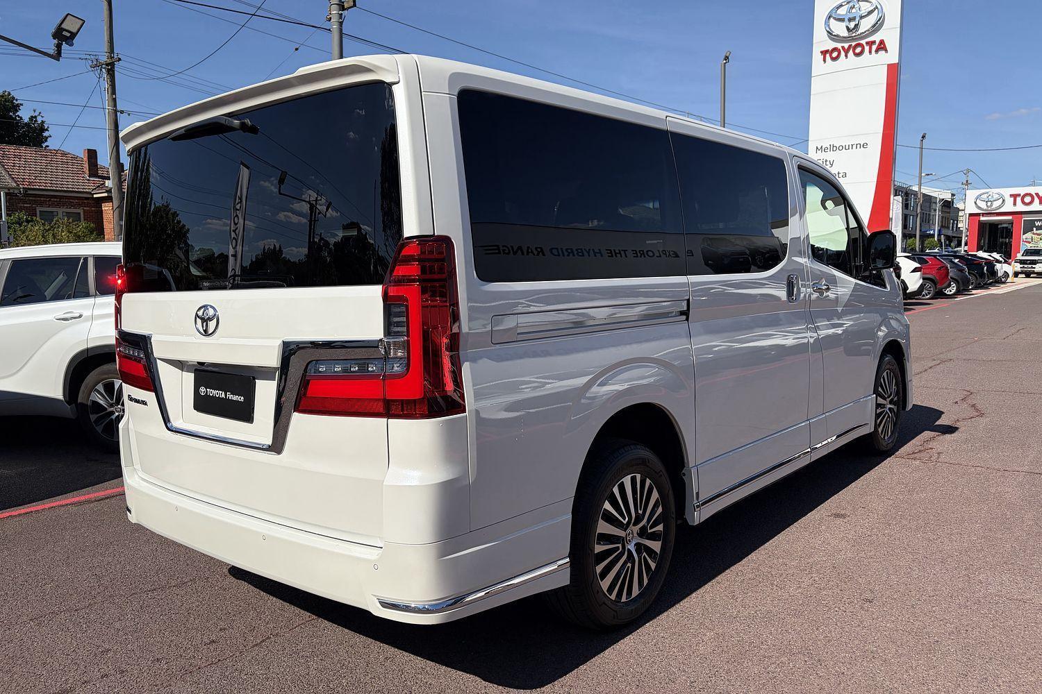 2025 Toyota Granvia Standard in White