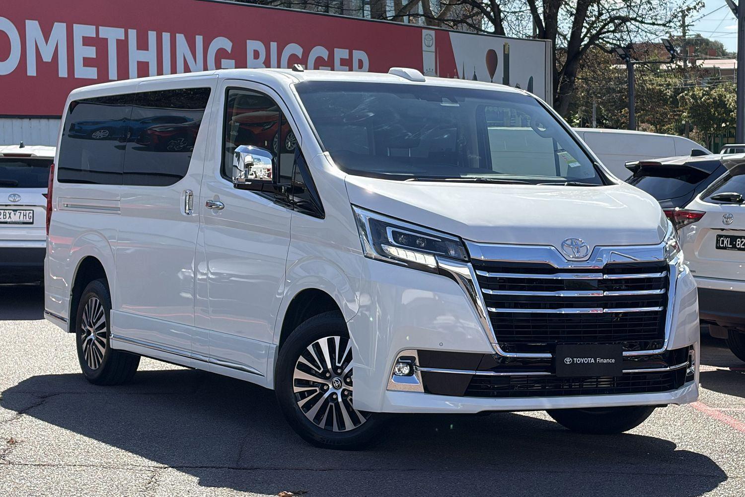 2025 Toyota Granvia Standard in White