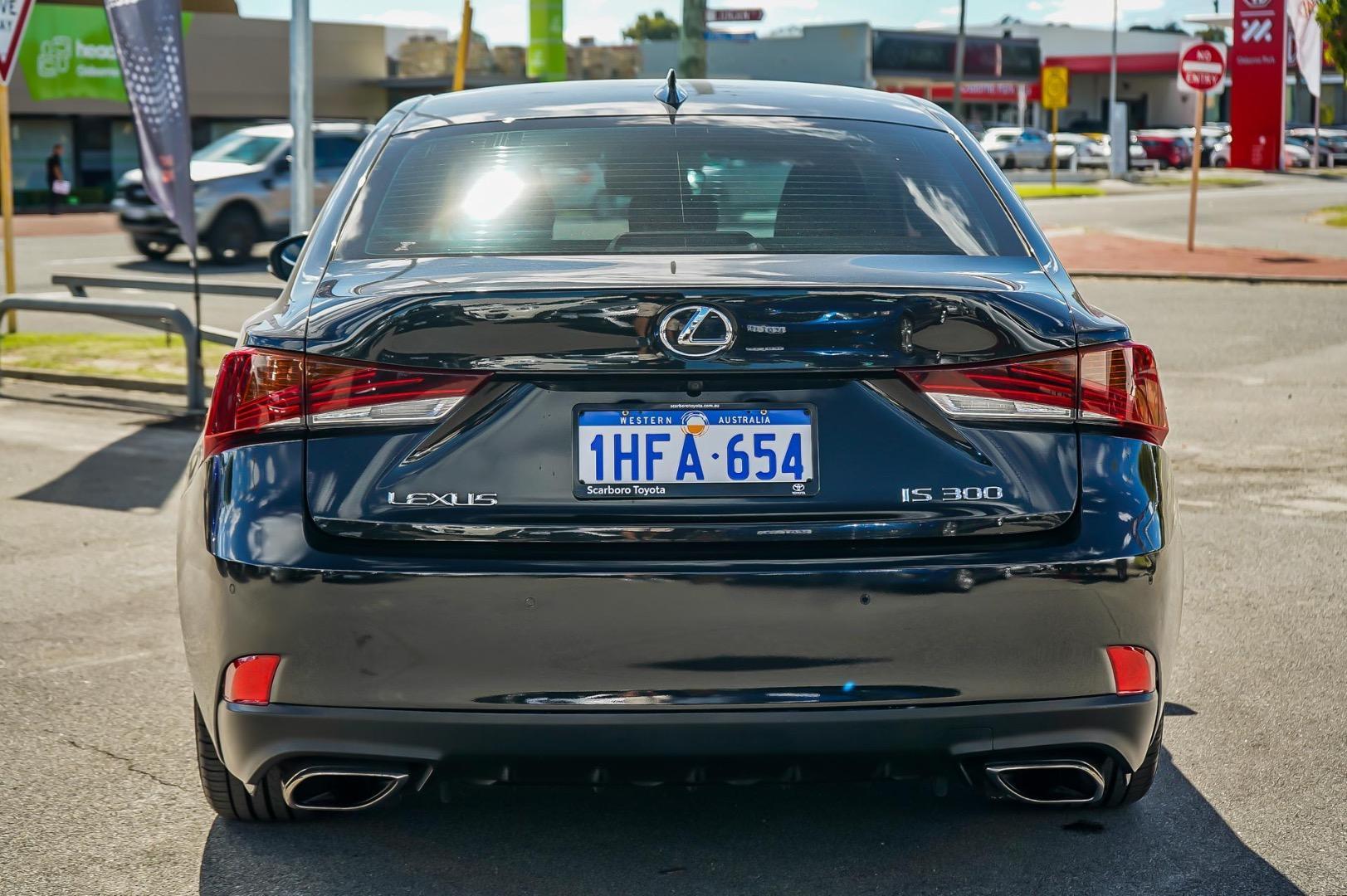 2018 Lexus IS IS300 Luxury in Black