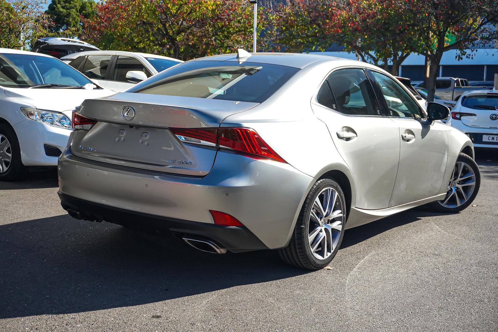 2018 Lexus IS Luxury in Silver