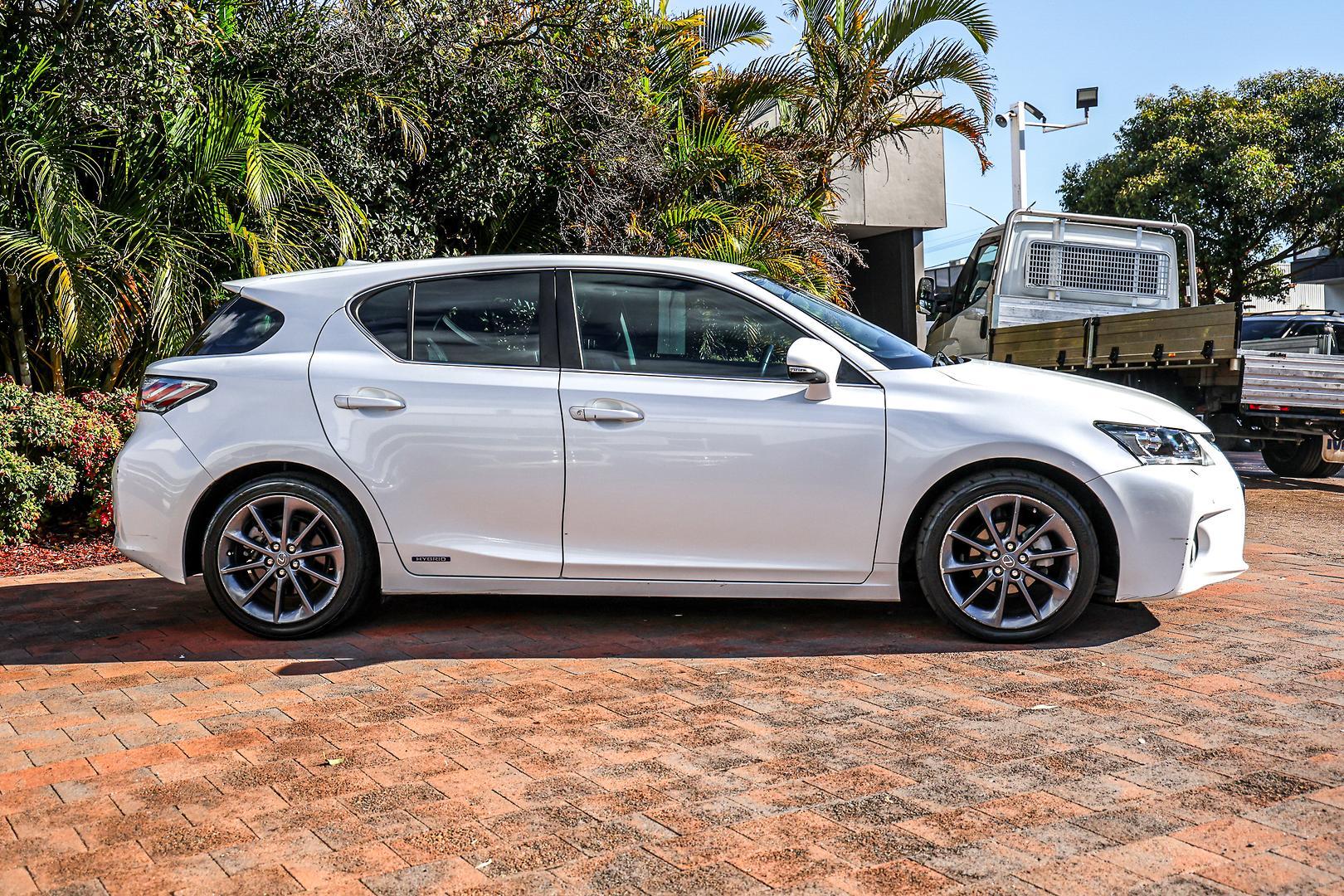 2013 Lexus CT Sports Luxury in White