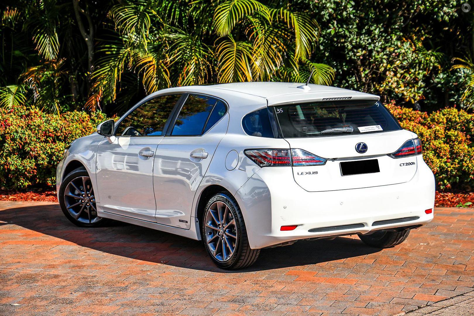 2013 Lexus CT Sports Luxury in White
