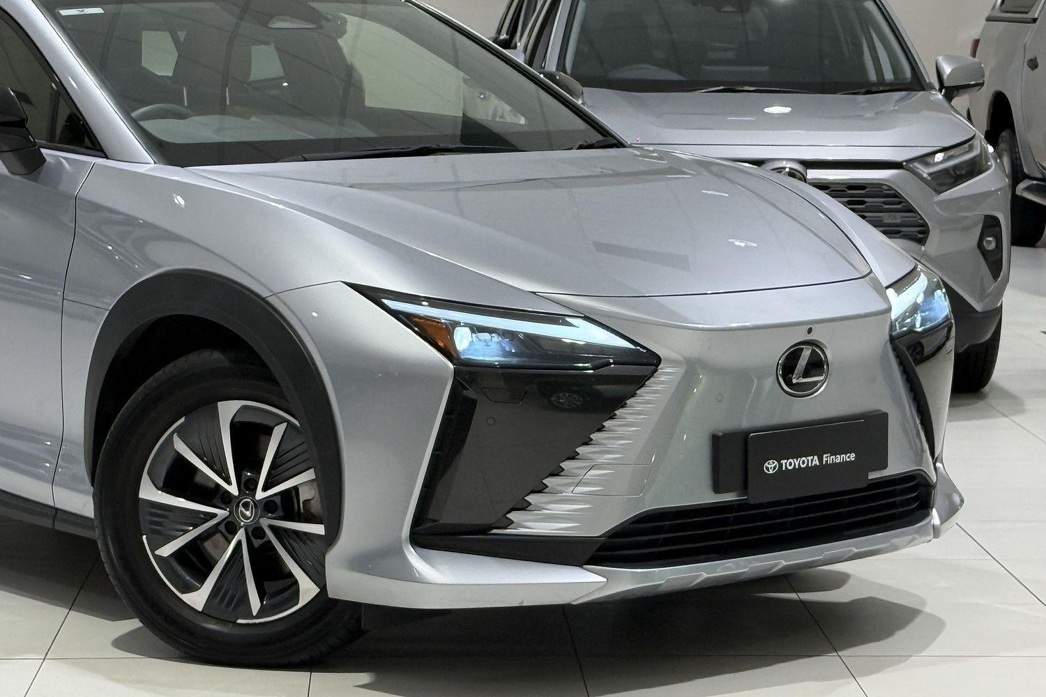 2023 Lexus RZ RZ450e Luxury in Silver