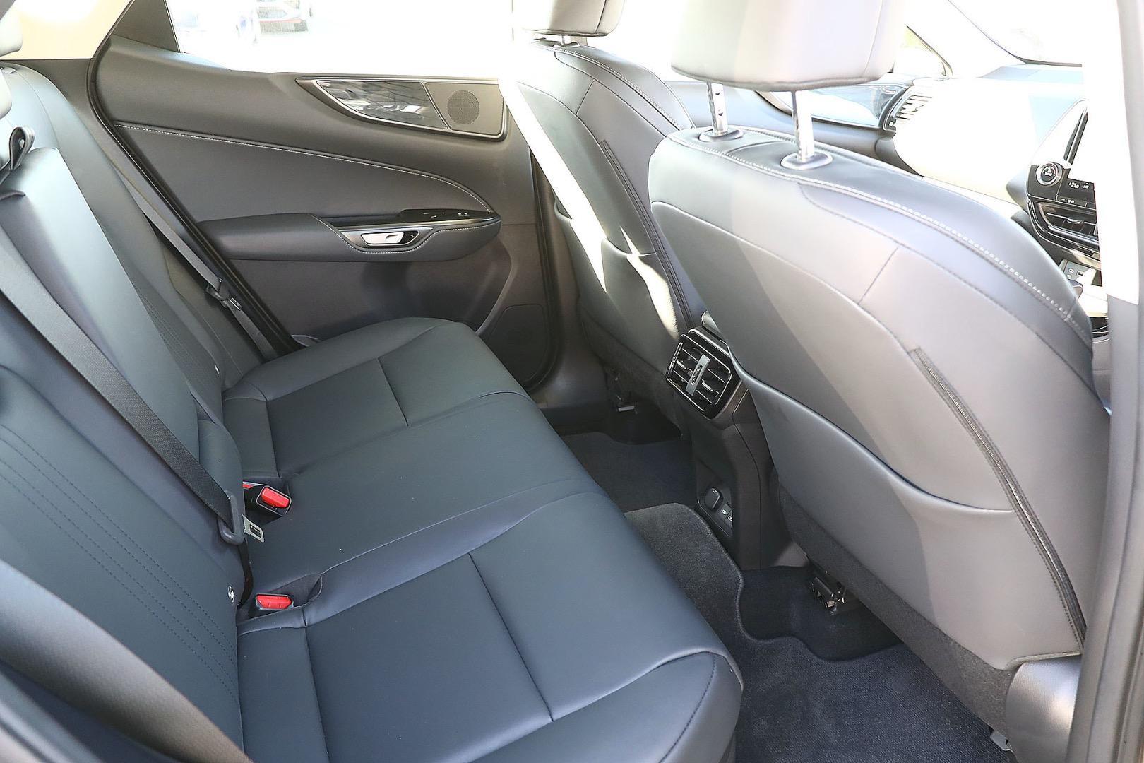 2025 Lexus NX NX350h Luxury in Other
