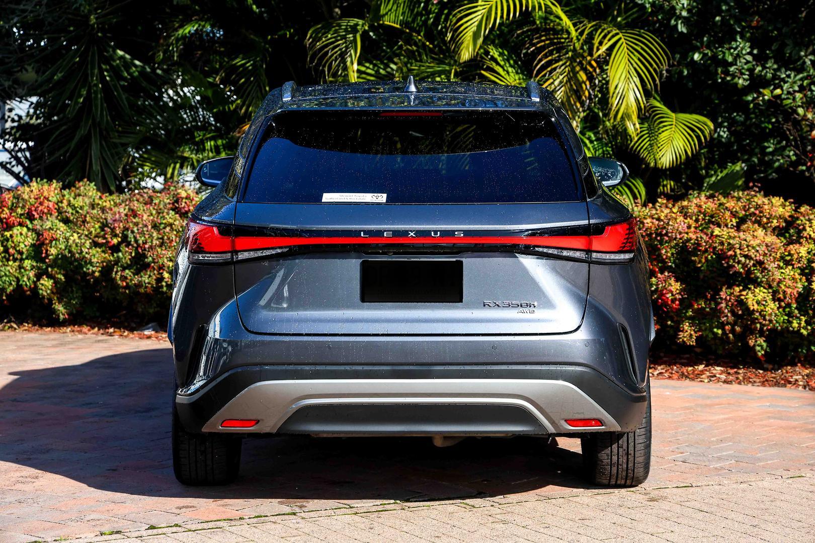 2023 Lexus RX Sports Luxury in Black