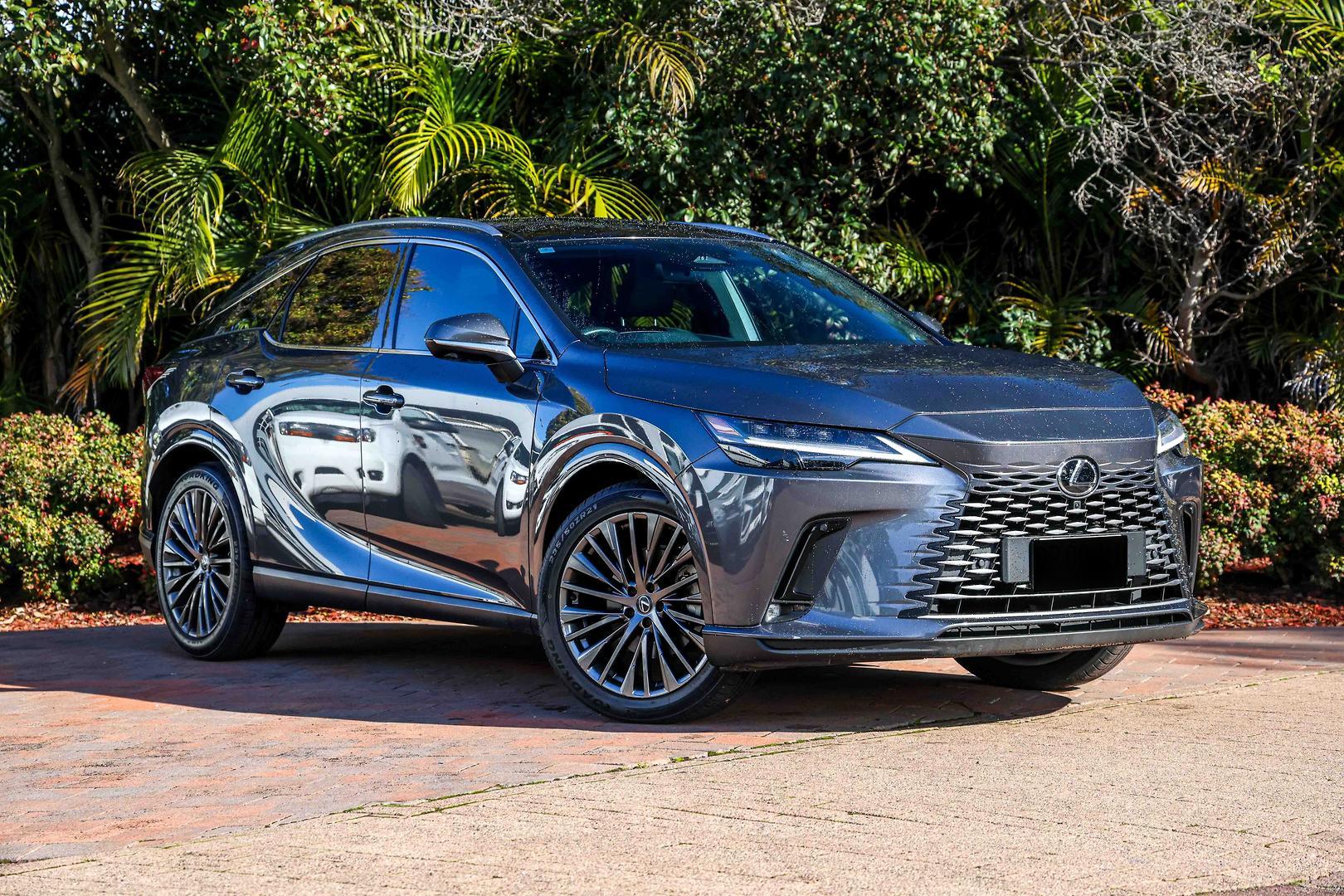 2023 Lexus RX Sports Luxury in Black