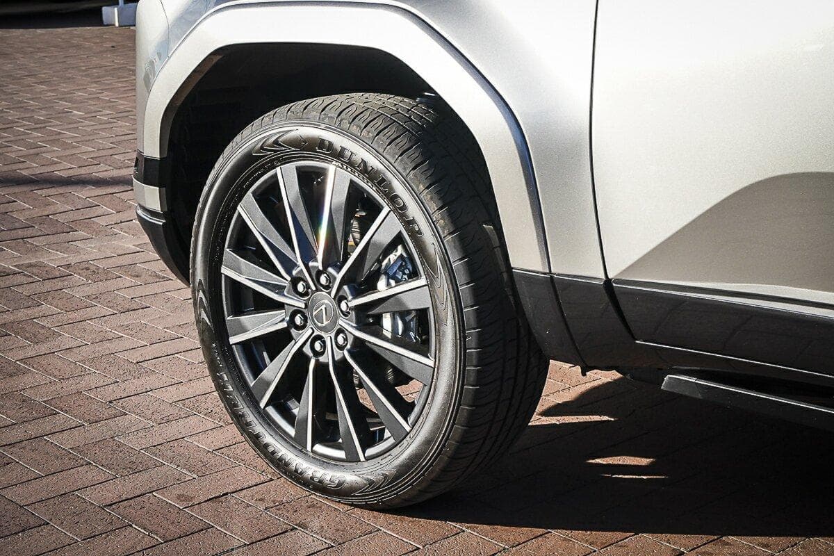 2025 Lexus GX GX550 Sports Luxury in Silver