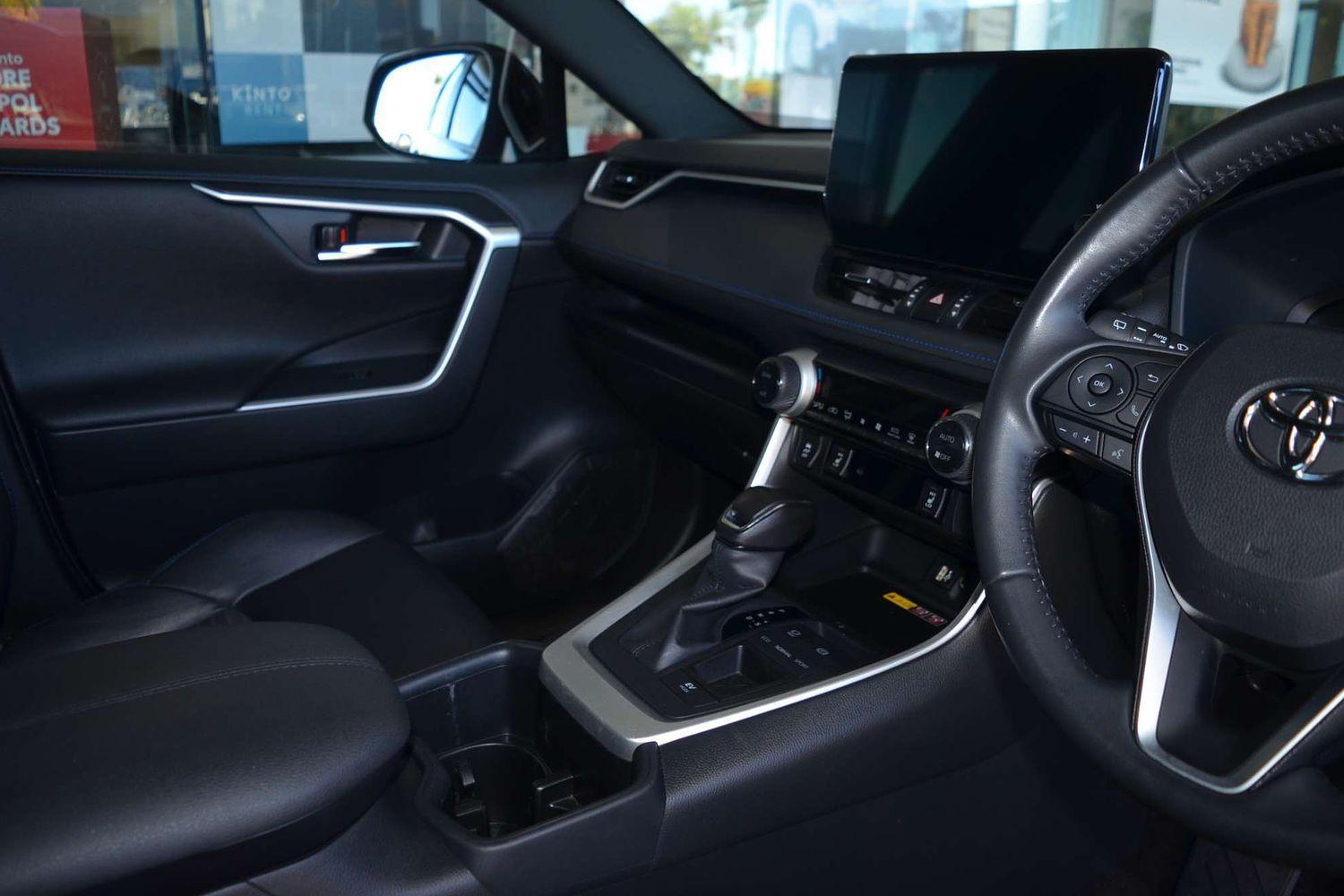 2023 Toyota RAV4 XSE (2WD) in Two Tone White