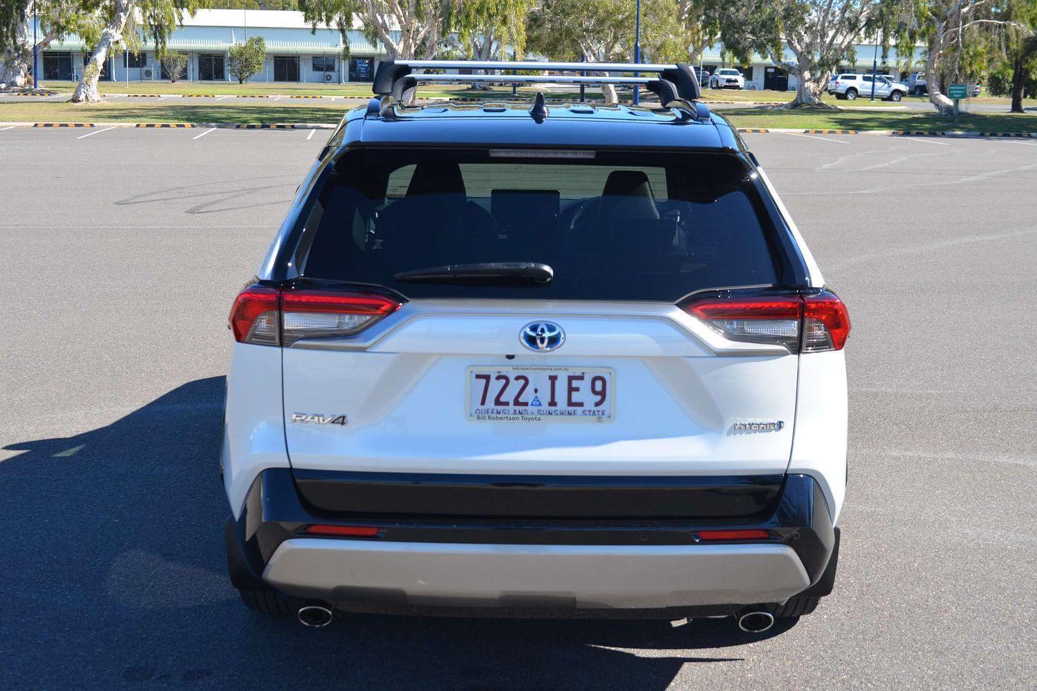 2023 Toyota RAV4 XSE (2WD) in Two Tone White