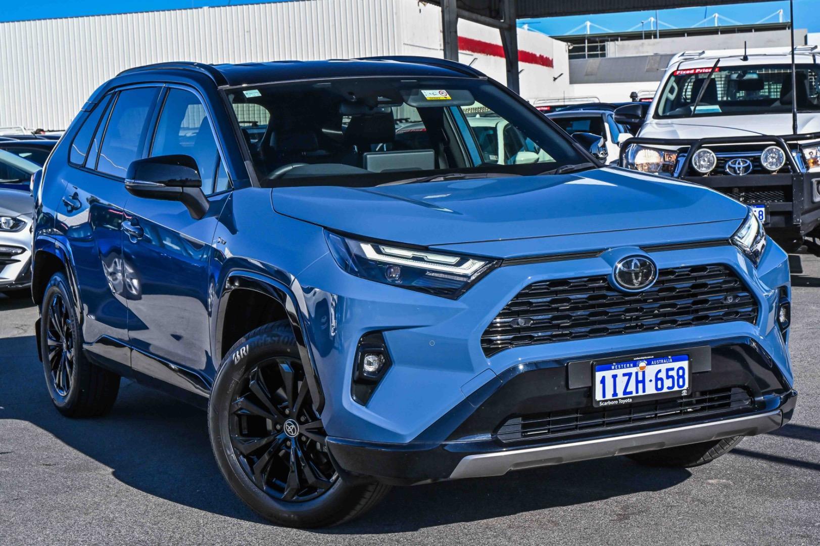 2025 Toyota RAV4 XSE 2WD in Blue
