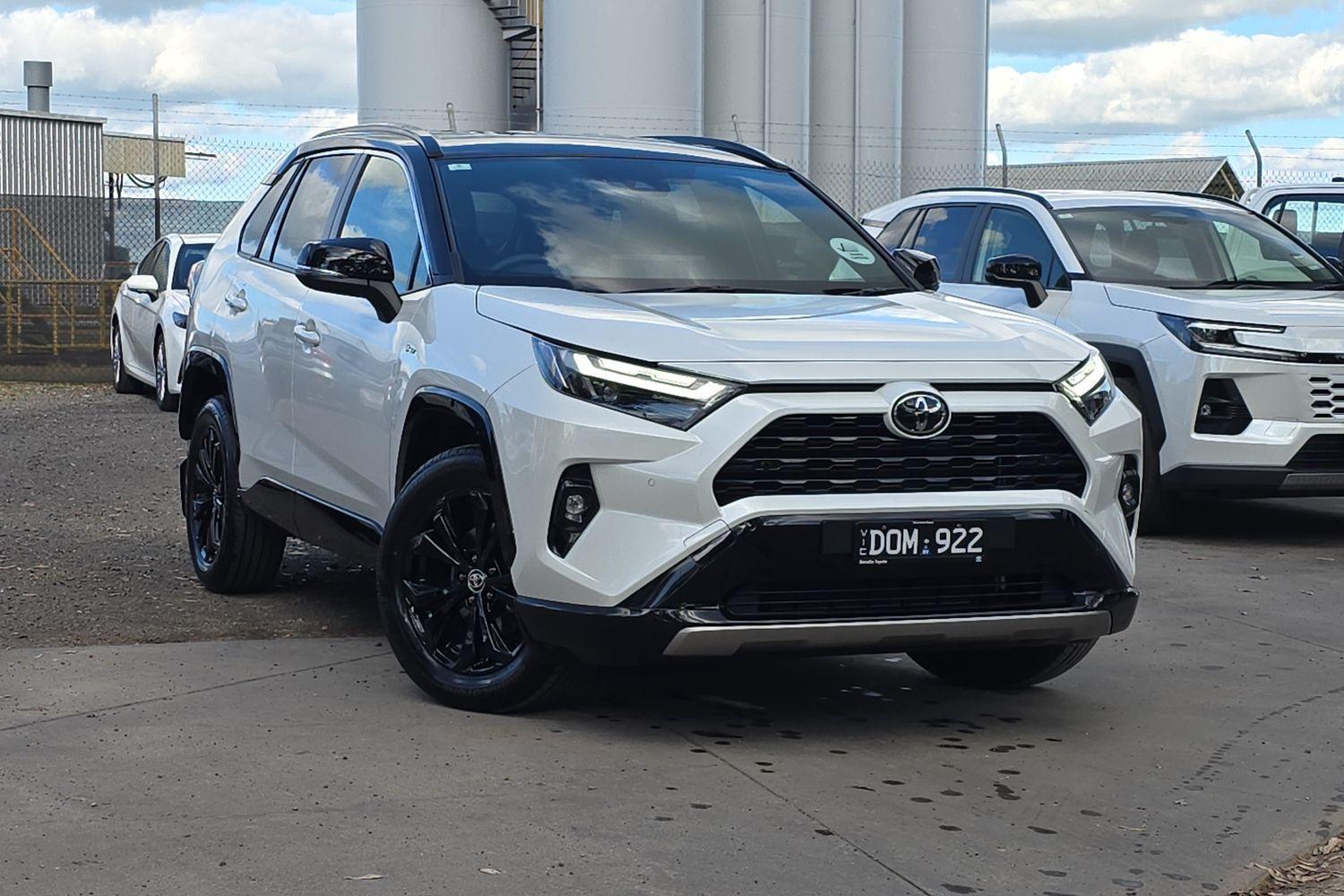 2025 Toyota RAV4 XSE (2WD) in Two Tone White