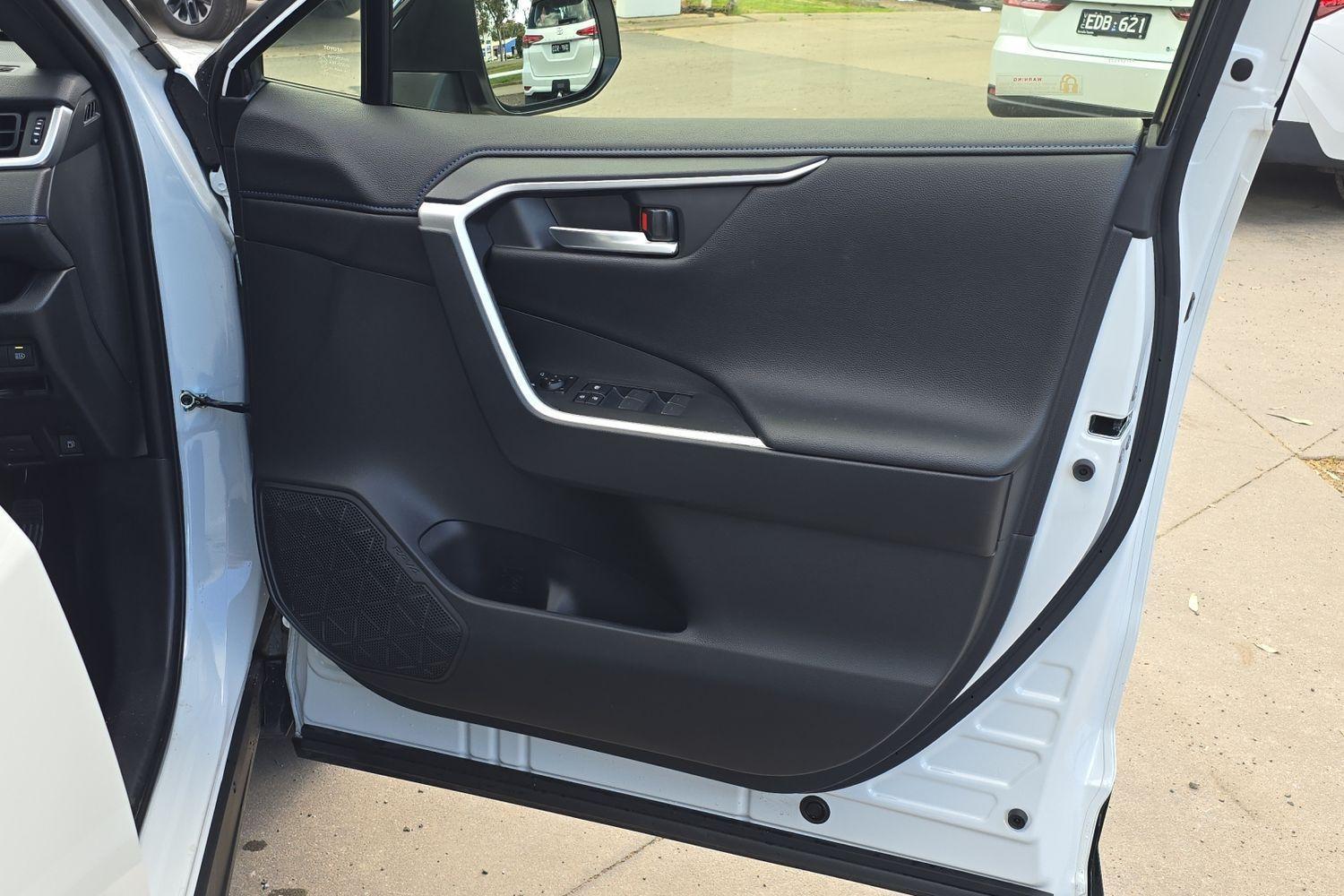 2025 Toyota RAV4 XSE (2WD) in Two Tone White