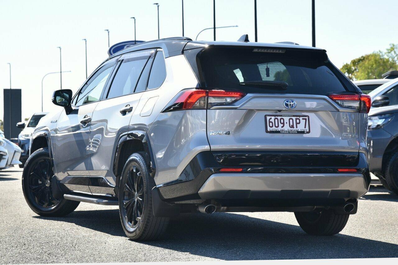 2024 Toyota RAV4 XSE (2WD) in Two Tone Silver