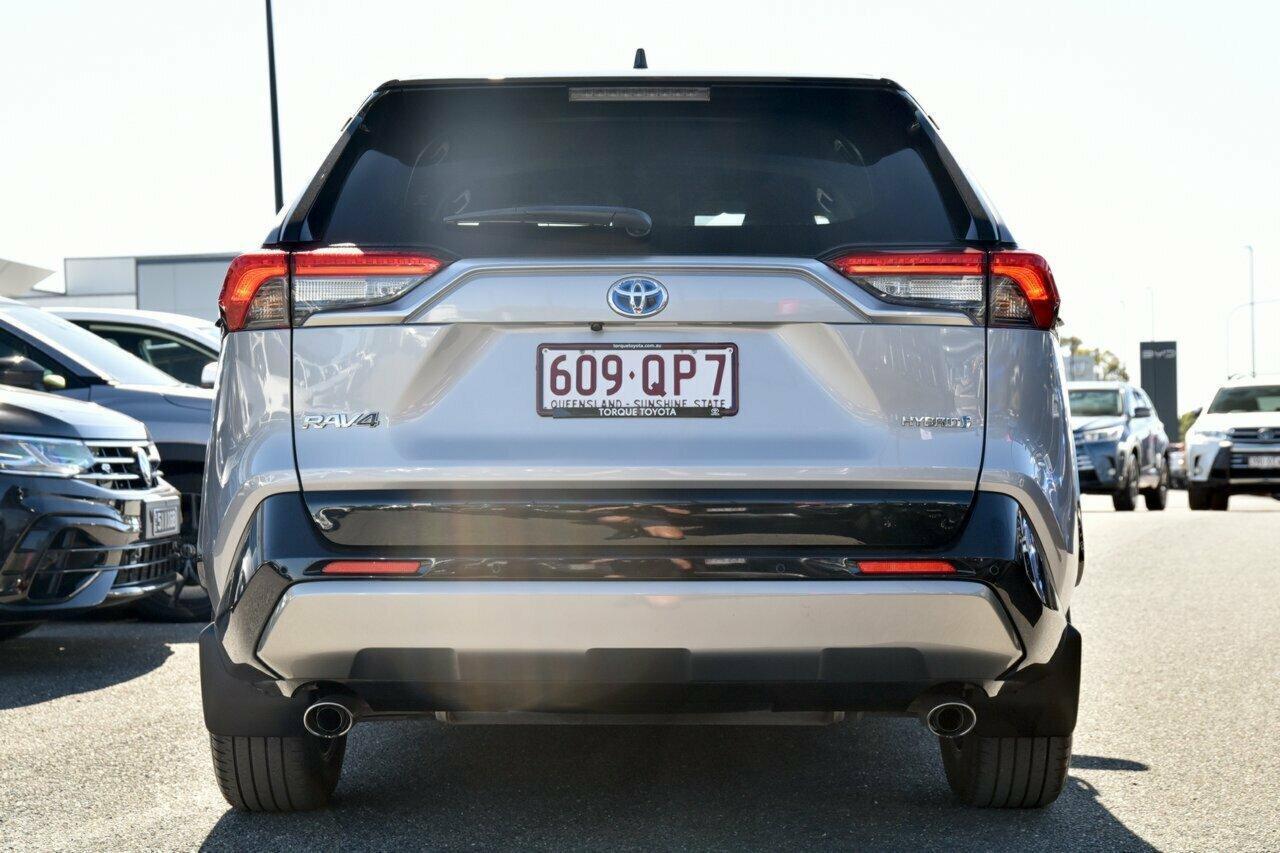 2024 Toyota RAV4 XSE (2WD) in Two Tone Silver