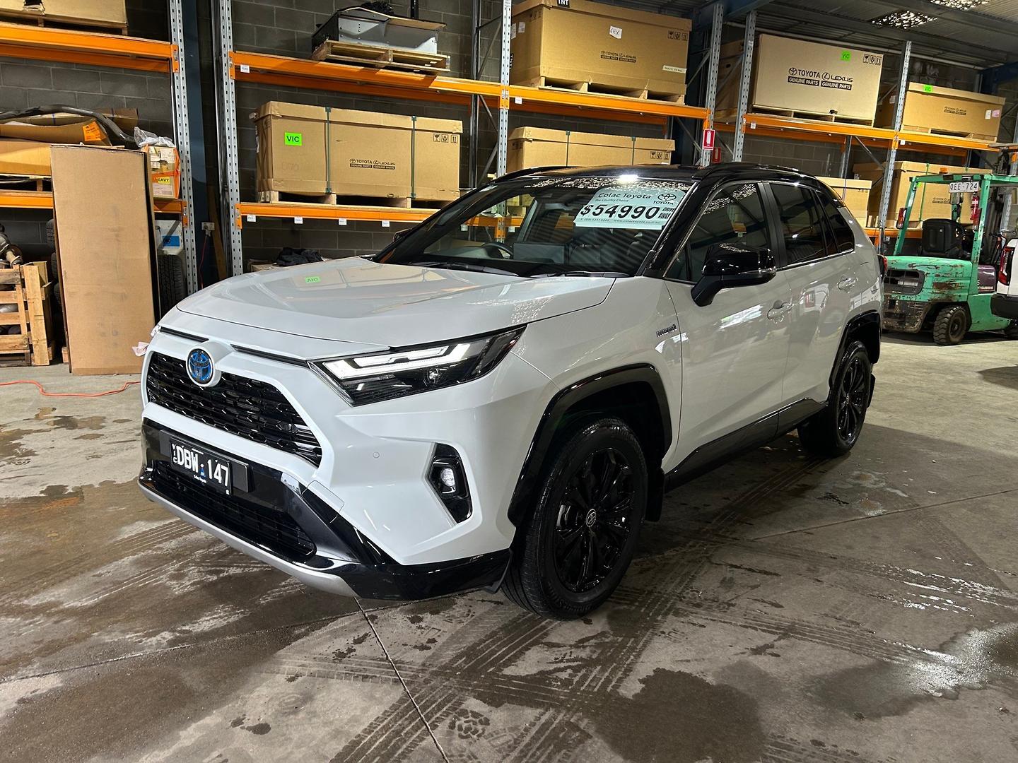 2024 Toyota RAV4 XSE (2WD) in Two Tone White