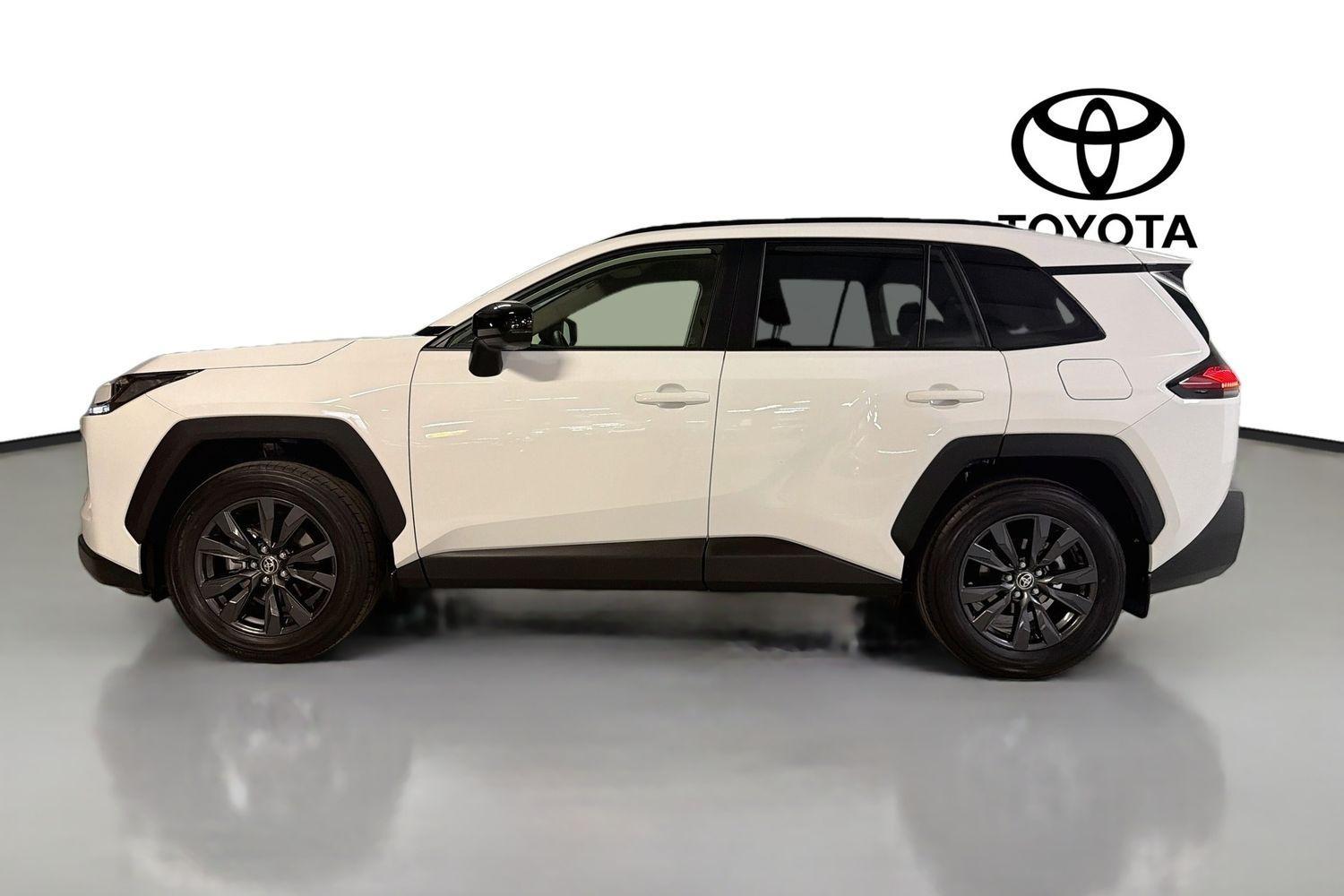2026 Toyota RAV4 GXL AWD in White
