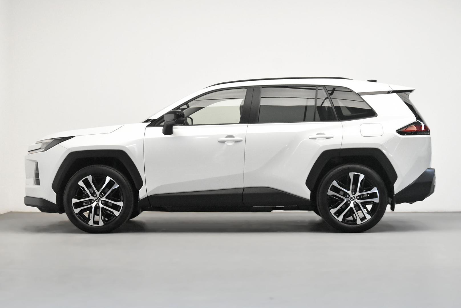 2026 Toyota RAV4 Cruiser 2WD in White