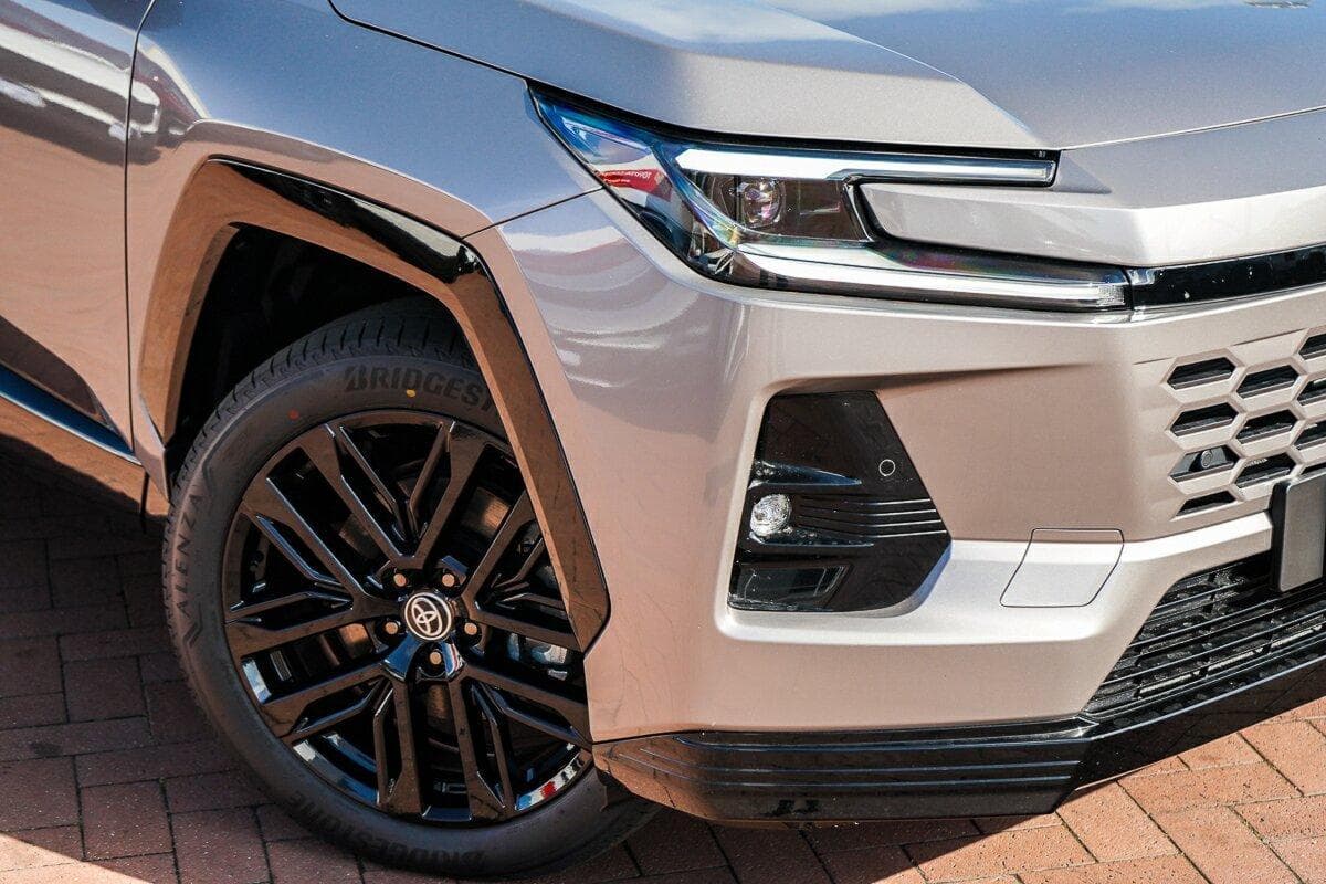 2026 Toyota RAV4 XSE in Bronze