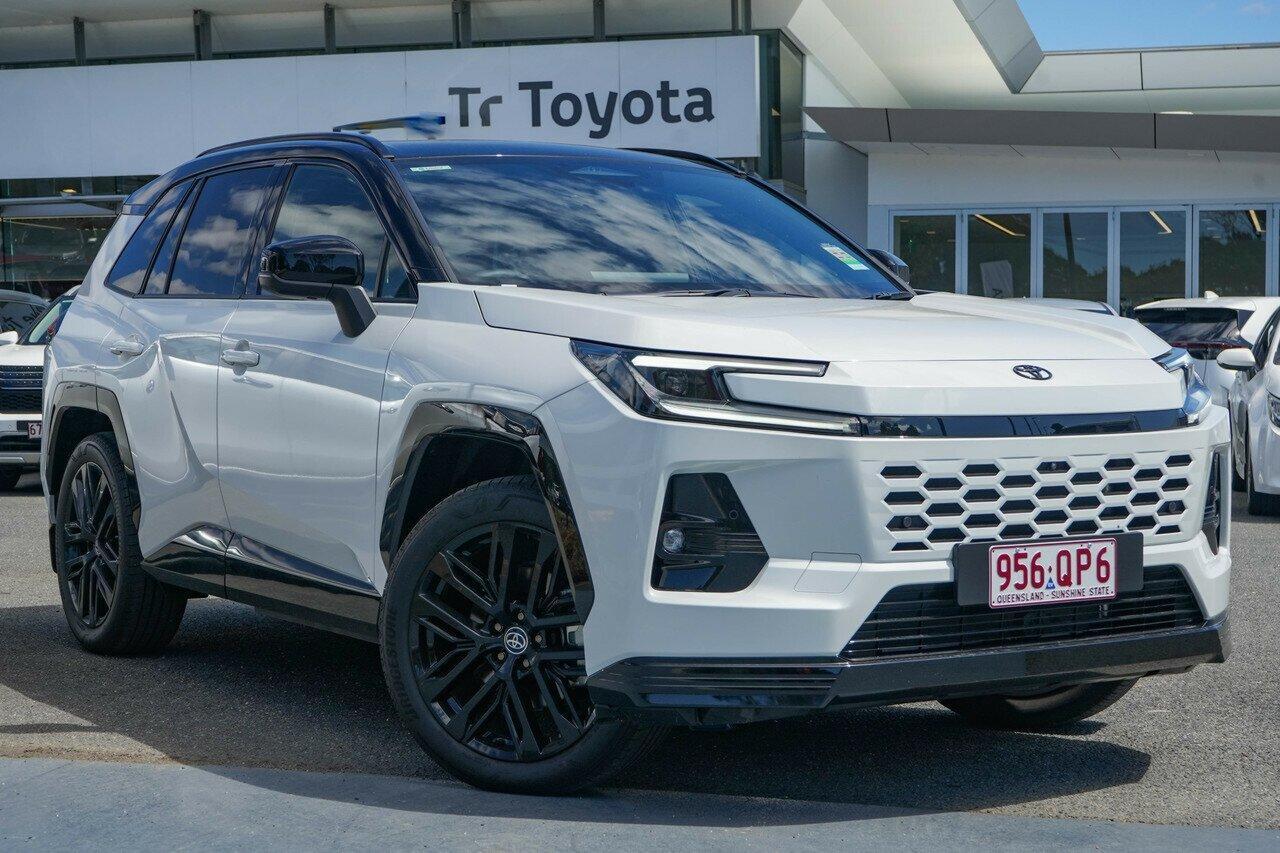 2026 Toyota RAV4 XSE (2WD) in Two Tone White