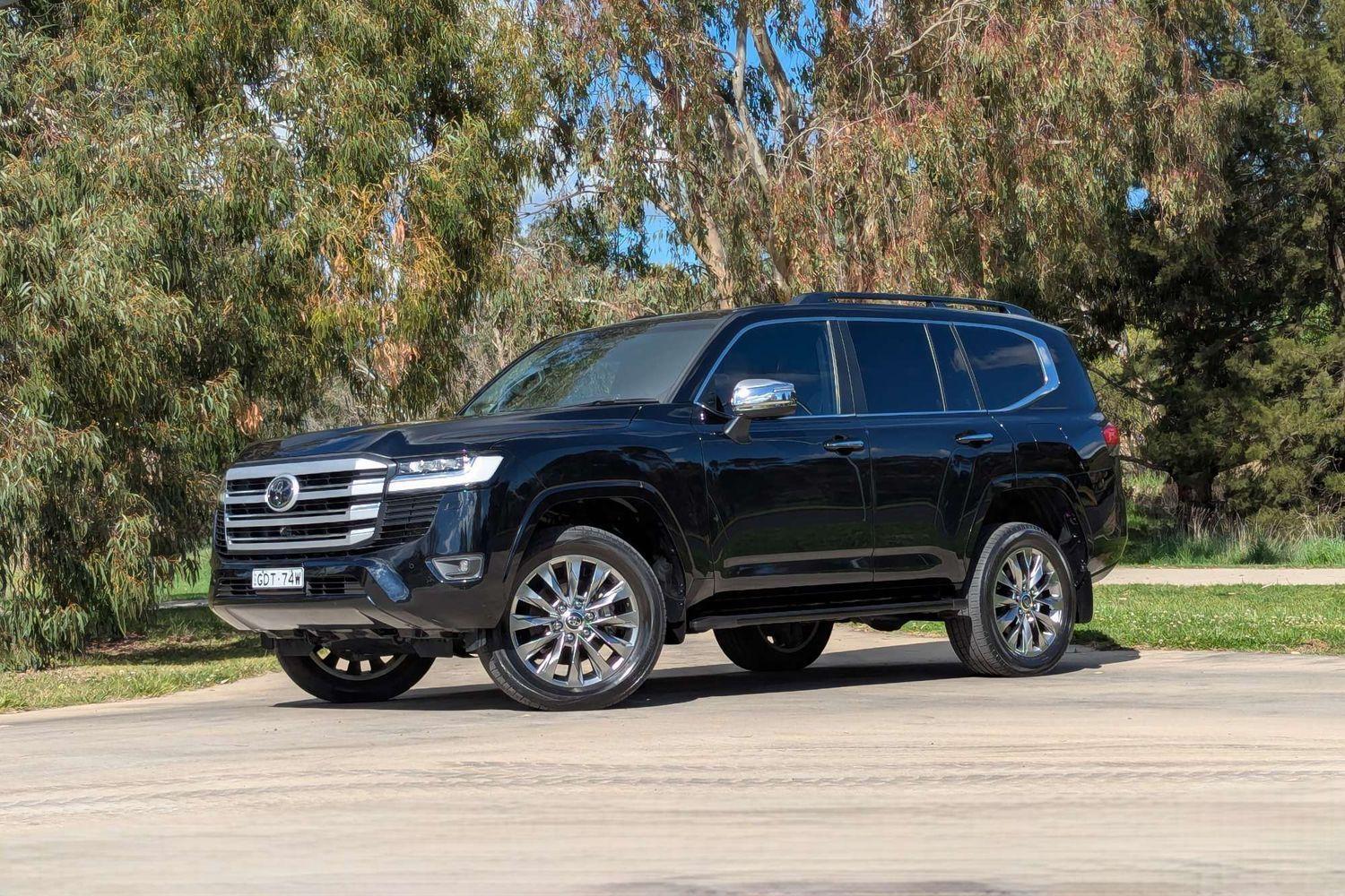 2022 Toyota Landcruiser Sahara in Black