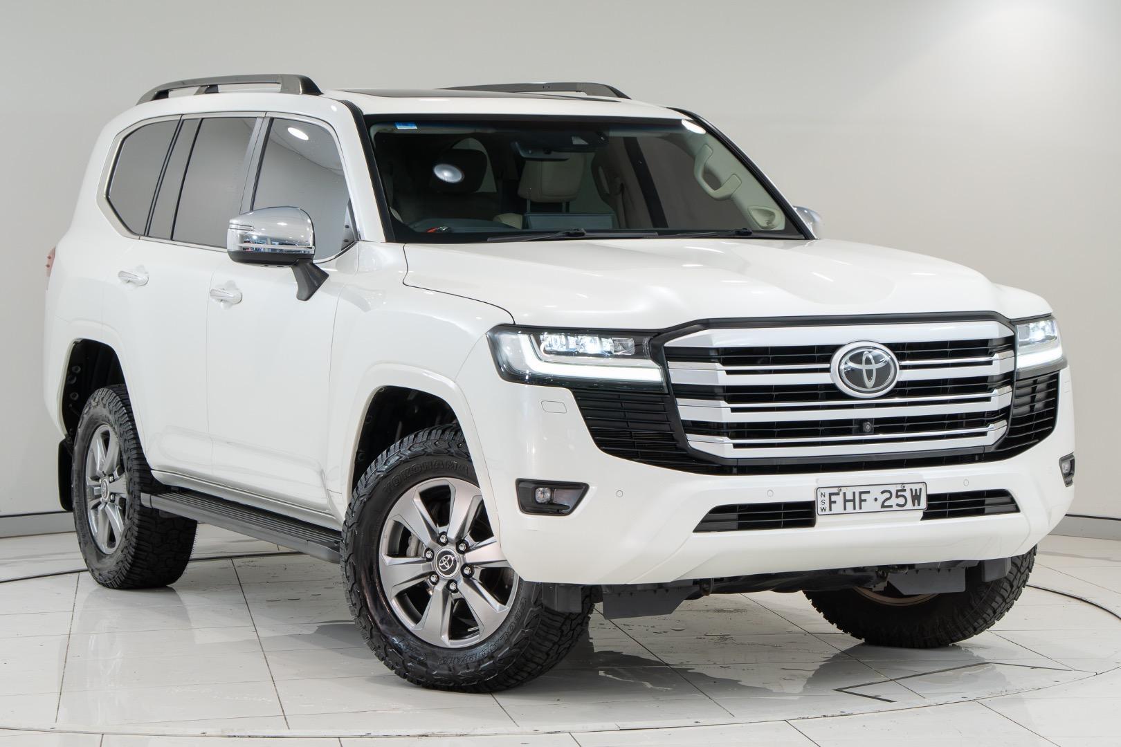 2022 Toyota Landcruiser Sahara in White