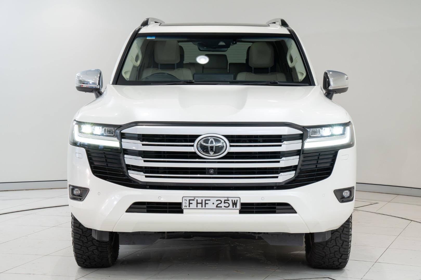 2022 Toyota Landcruiser Sahara in White