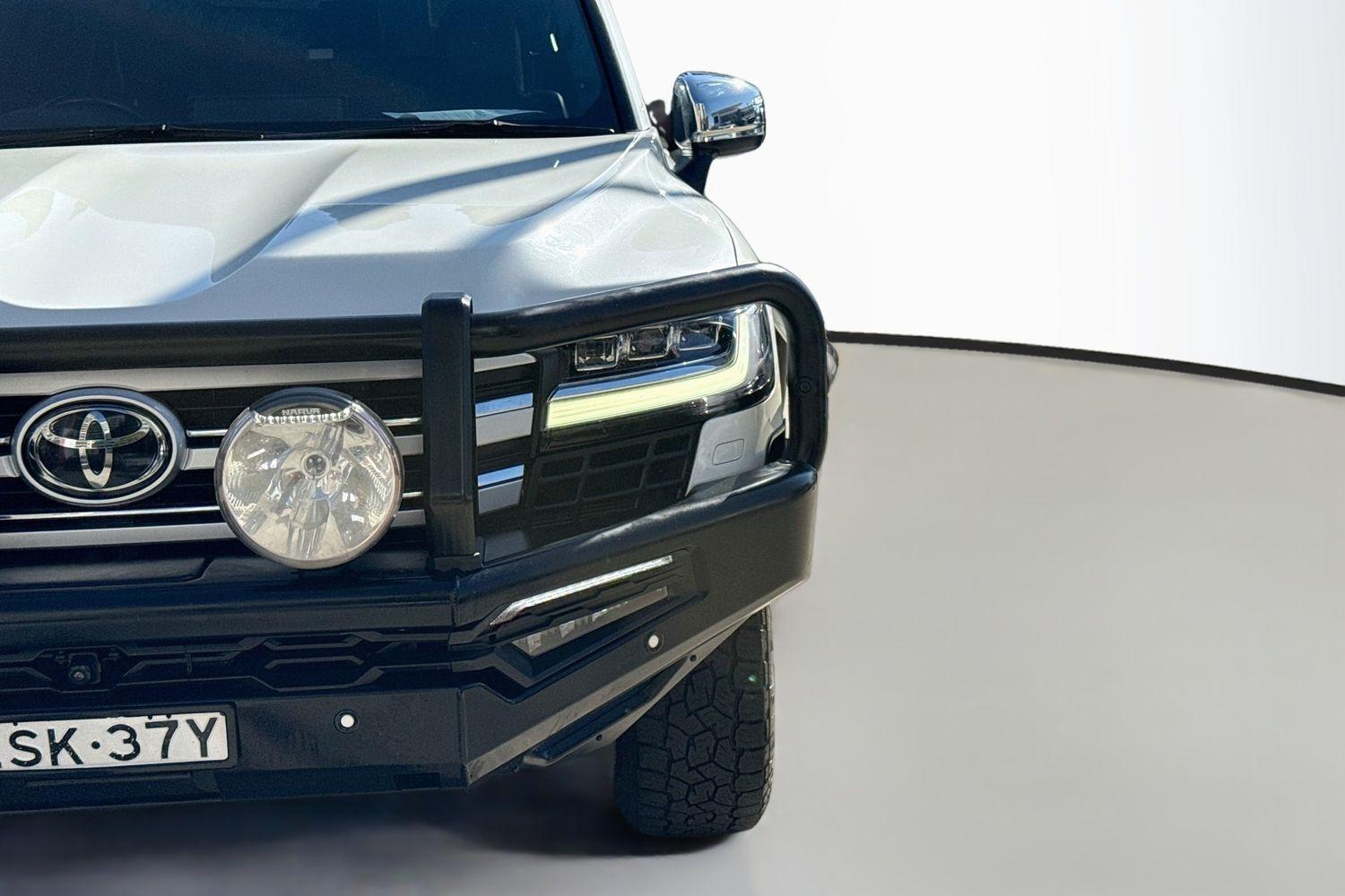 2022 Toyota Landcruiser Sahara in White