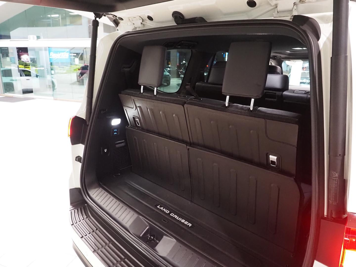 2022 Toyota Landcruiser Sahara in White