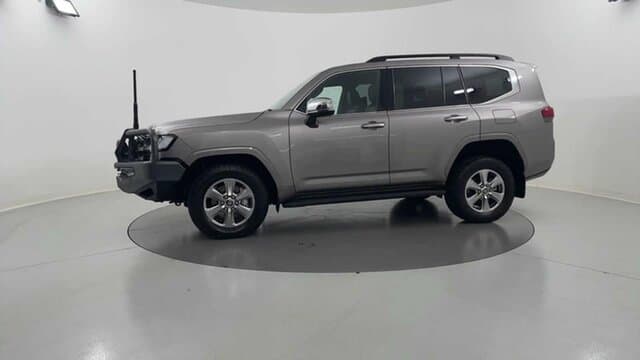 2023 Toyota Landcruiser Sahara in Bronze