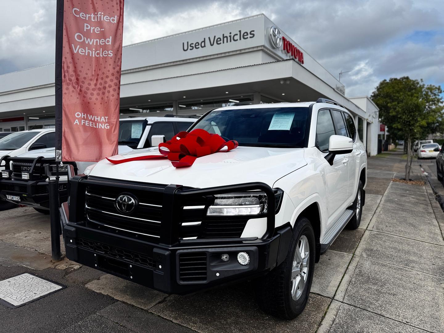 2024 Toyota Landcruiser GXL in White
