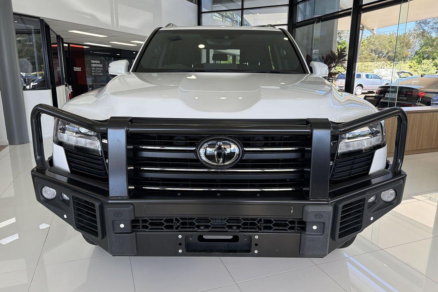 2024 Toyota Landcruiser GXL in White