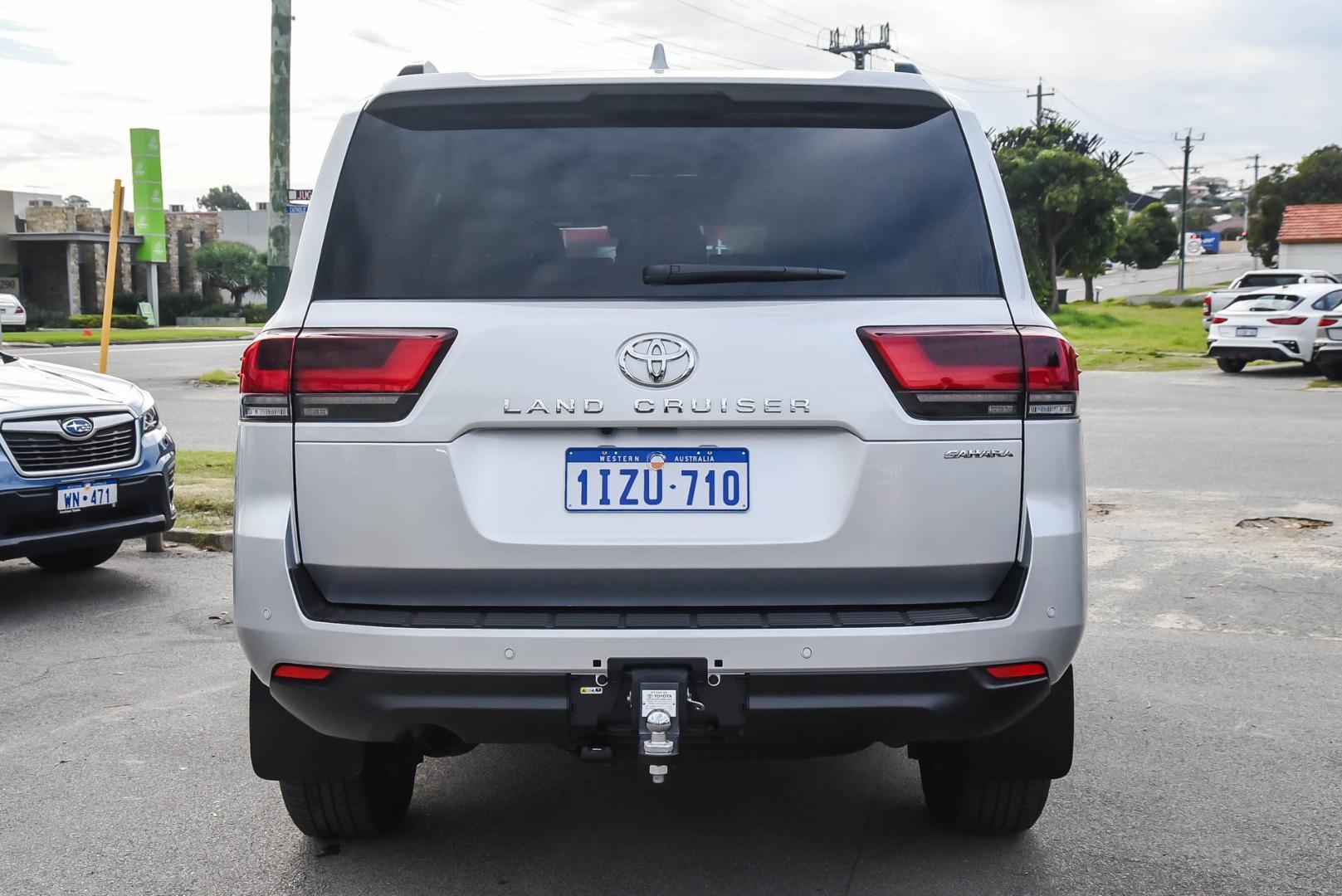 2025 Toyota Landcruiser Sahara in Silver